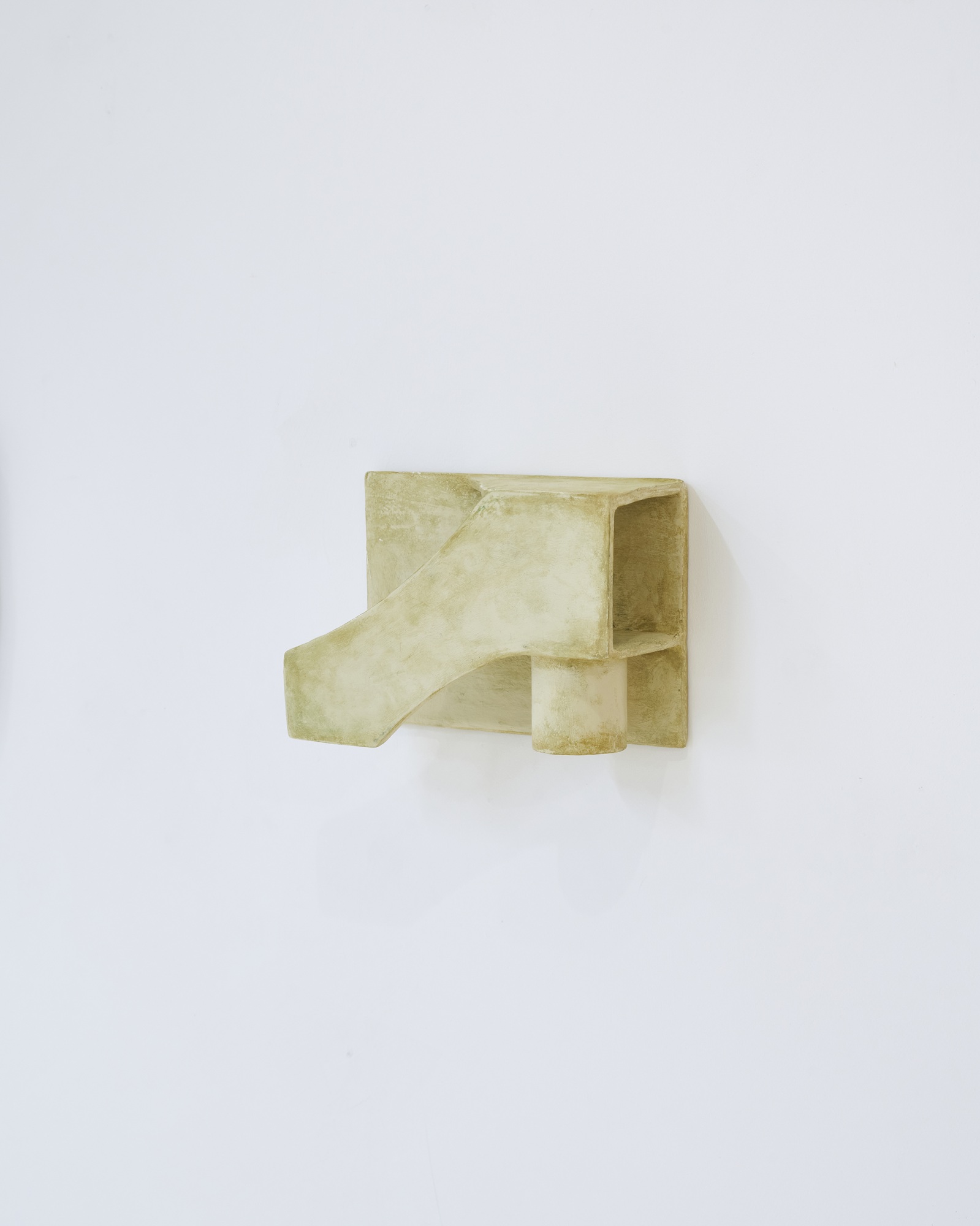 S&eacute;bastien Staels, Untitled (Vincent rabbit hole), 2025, papier-m&acirc;ch&eacute;, pigment, milk, acrylic, 12x15x4cm